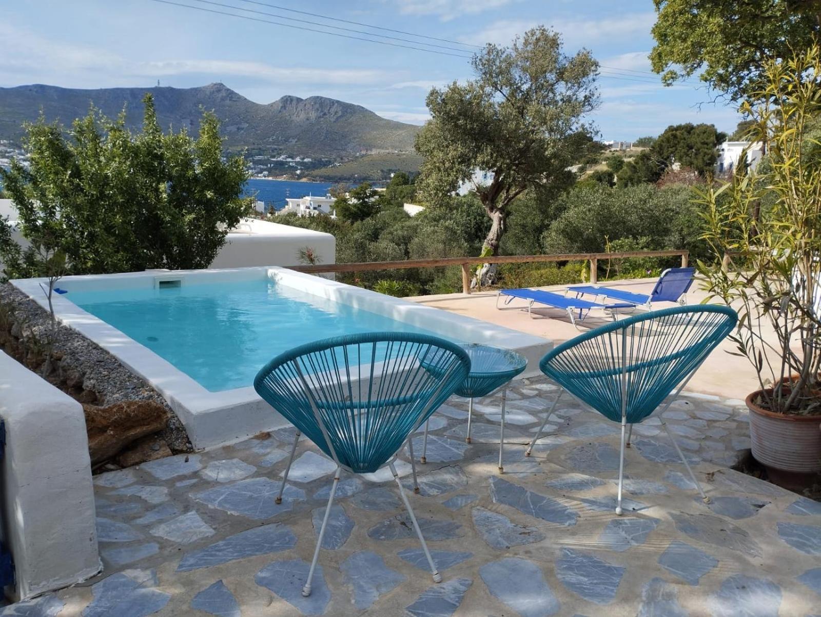 The Velanidies - οι βελανιδιές Villa Agia Marina (Leros)